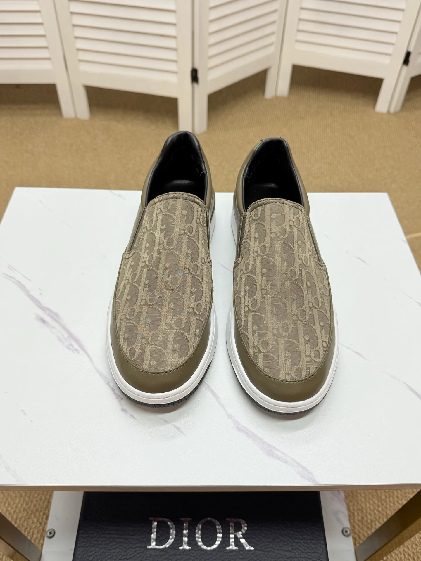 Men's clothing and shoes 210. (DIOR-Dior) casual sports shoes, official website synchronization, counter quality, fashionable and simple classic style, original outsole, size: 39-44 (45, 46 customized, non-refundable) Yh